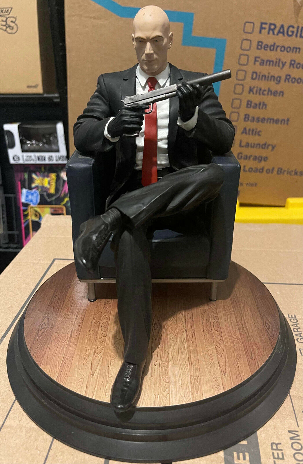 Tobias Ripper HITMAN Agent 47 Collector's Edition Chessmaster Statue Figure