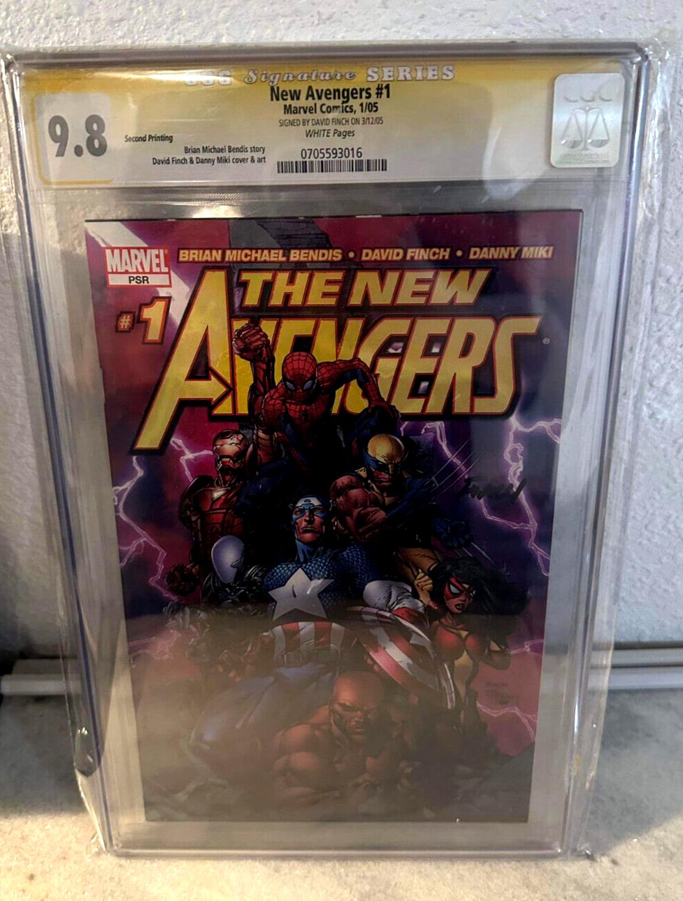 New Avengesr #1 Marvel CGC 9.8 SS David Finch Variant