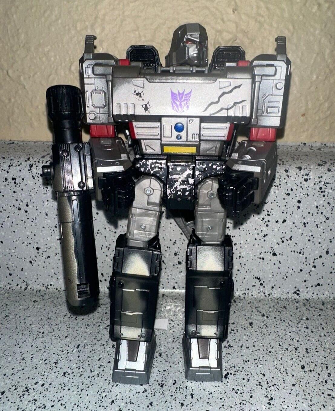Threezero 3A DLX Megatron Cybertron Transformation Toy Action Figure