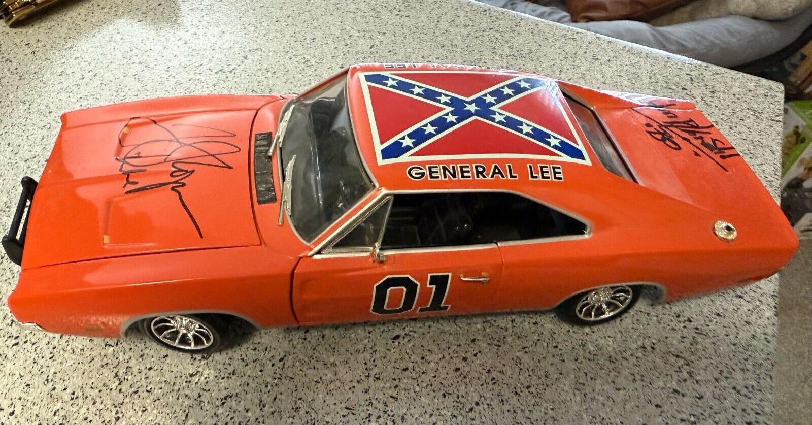 Dukes of Hazzard General Lee 01 - x2 Cast Signed! Diecast Car