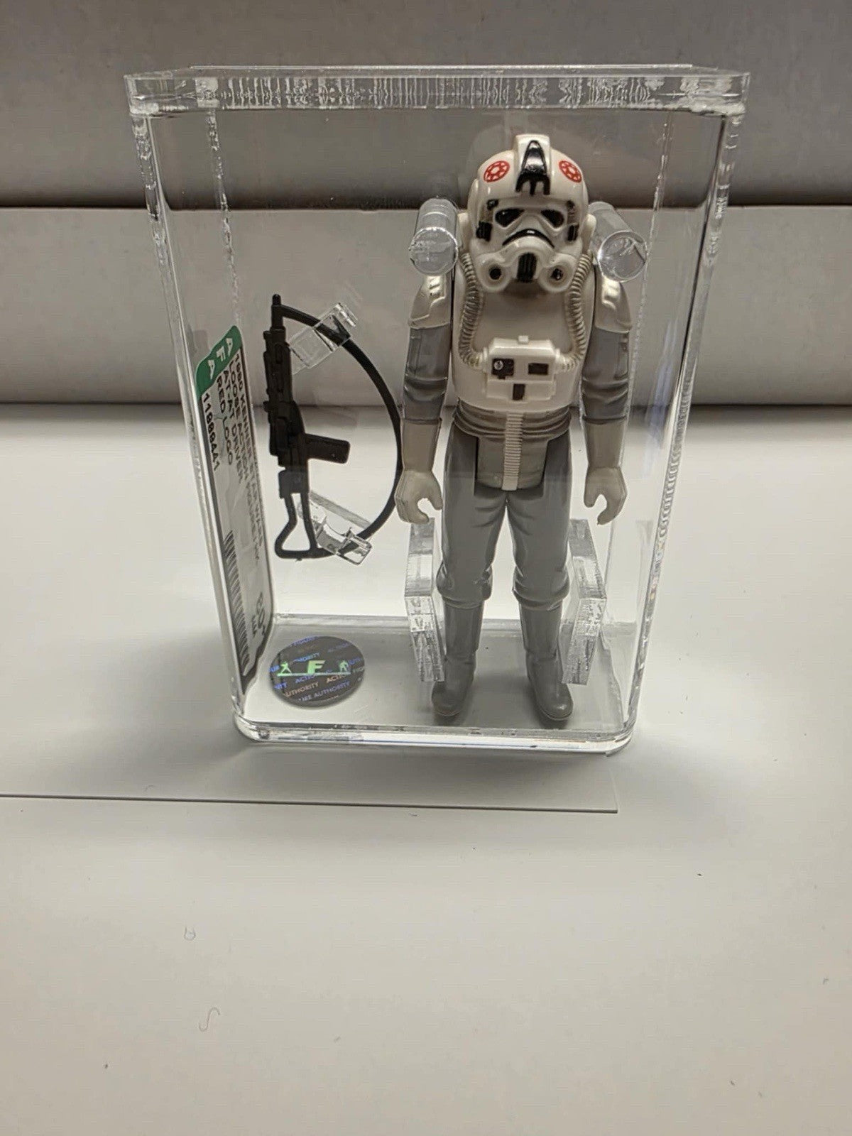 Vintage 1980 Star Wars ESB AT-AT DRIVER RED LOGO AFA 80 NM Loose Commander Hk
