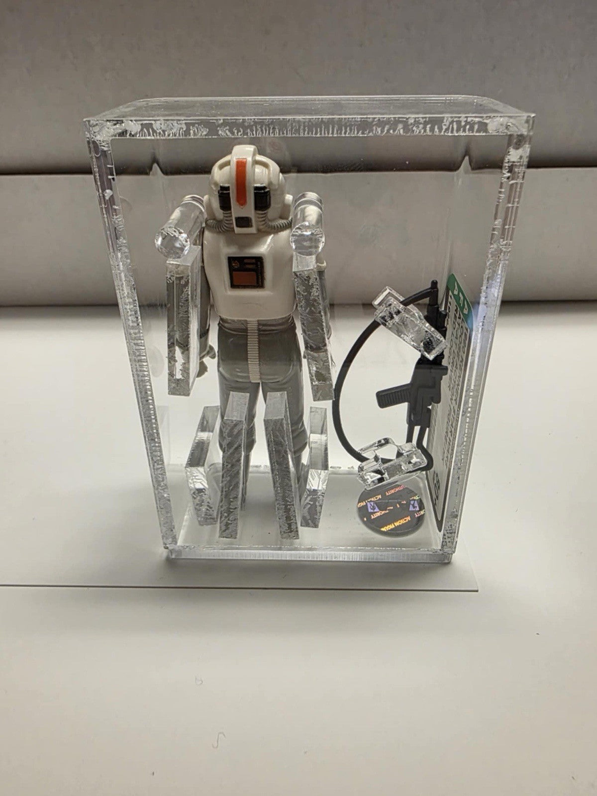 Vintage 1980 Star Wars ESB AT-AT DRIVER RED LOGO AFA 80 NM Loose Commander Hk