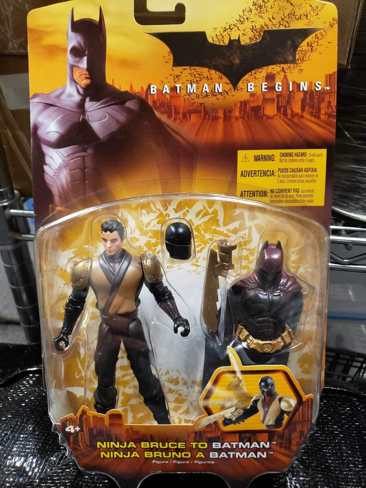 Batman Begins NINJA BRUCE to BATMAN  Action Figure