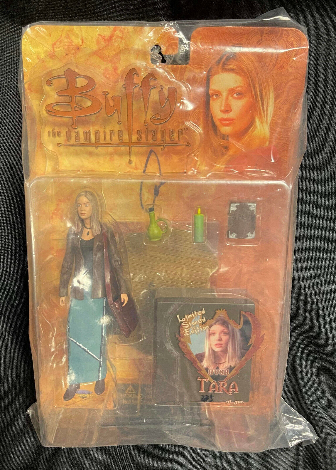 Buffy the Vampire Slayer Hush Tara Action Figure SIGNED by Amber Benson