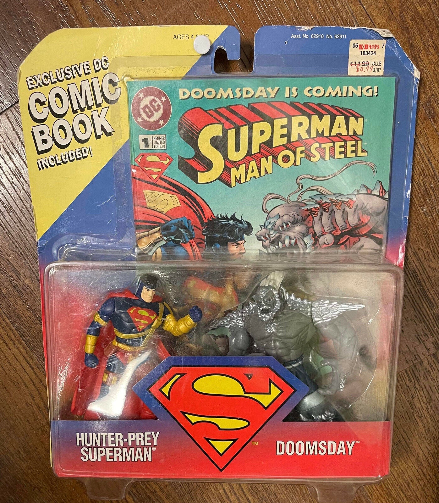 DC Comics Superman Man of Steel Action Figures Doomsday vs.Hunter Prey Superman