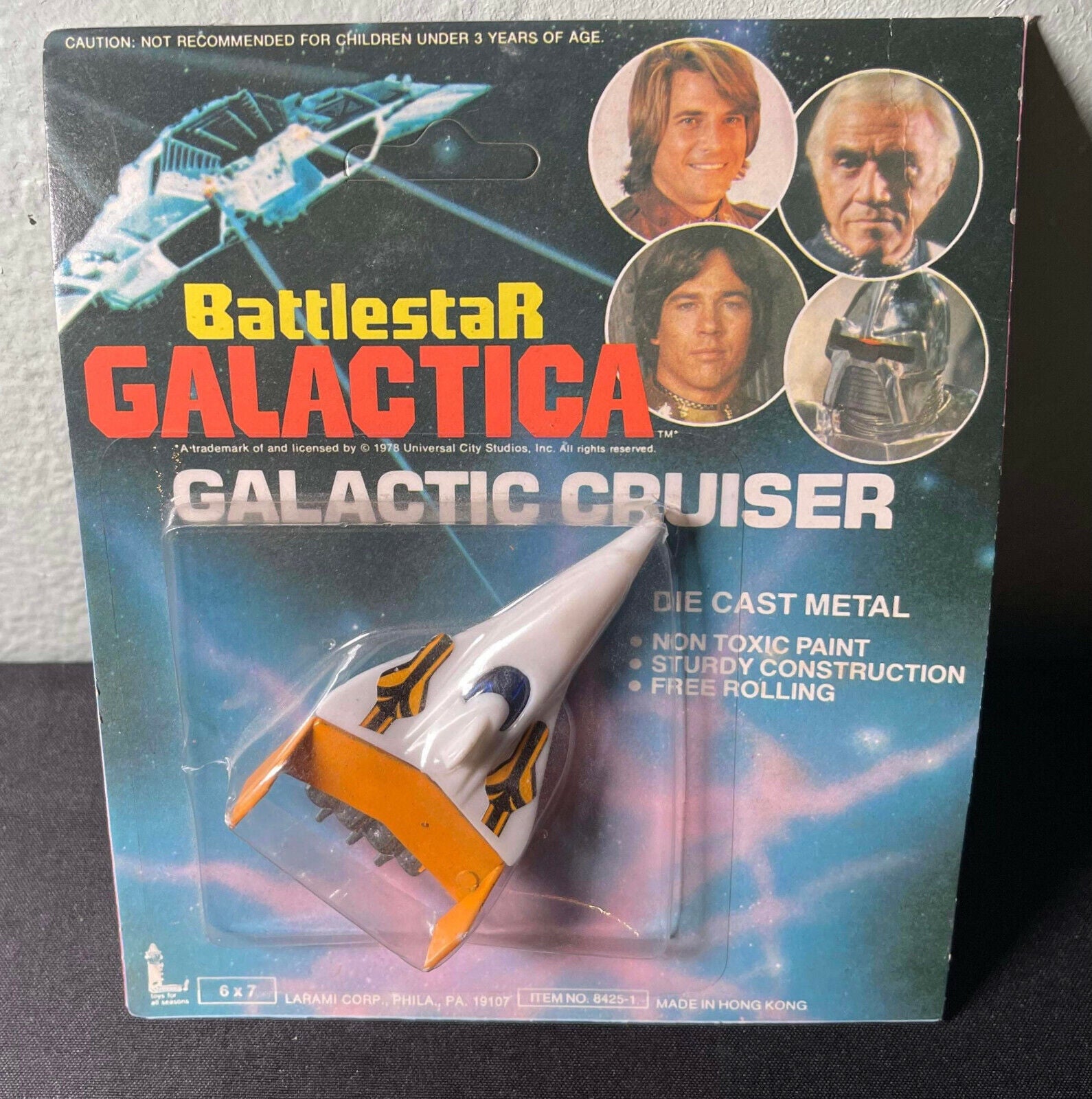 1978 Battlestar Galactica Galactic Cruiser on Card - NIP - Unpunched