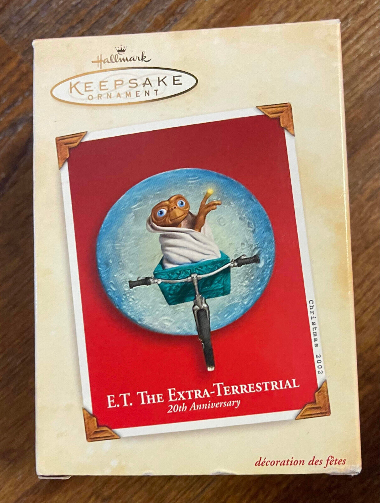 2002 Hallmark Keepsake Ornament E.T. THE EXTRA-TERRESTRIAL 20th Anniversary