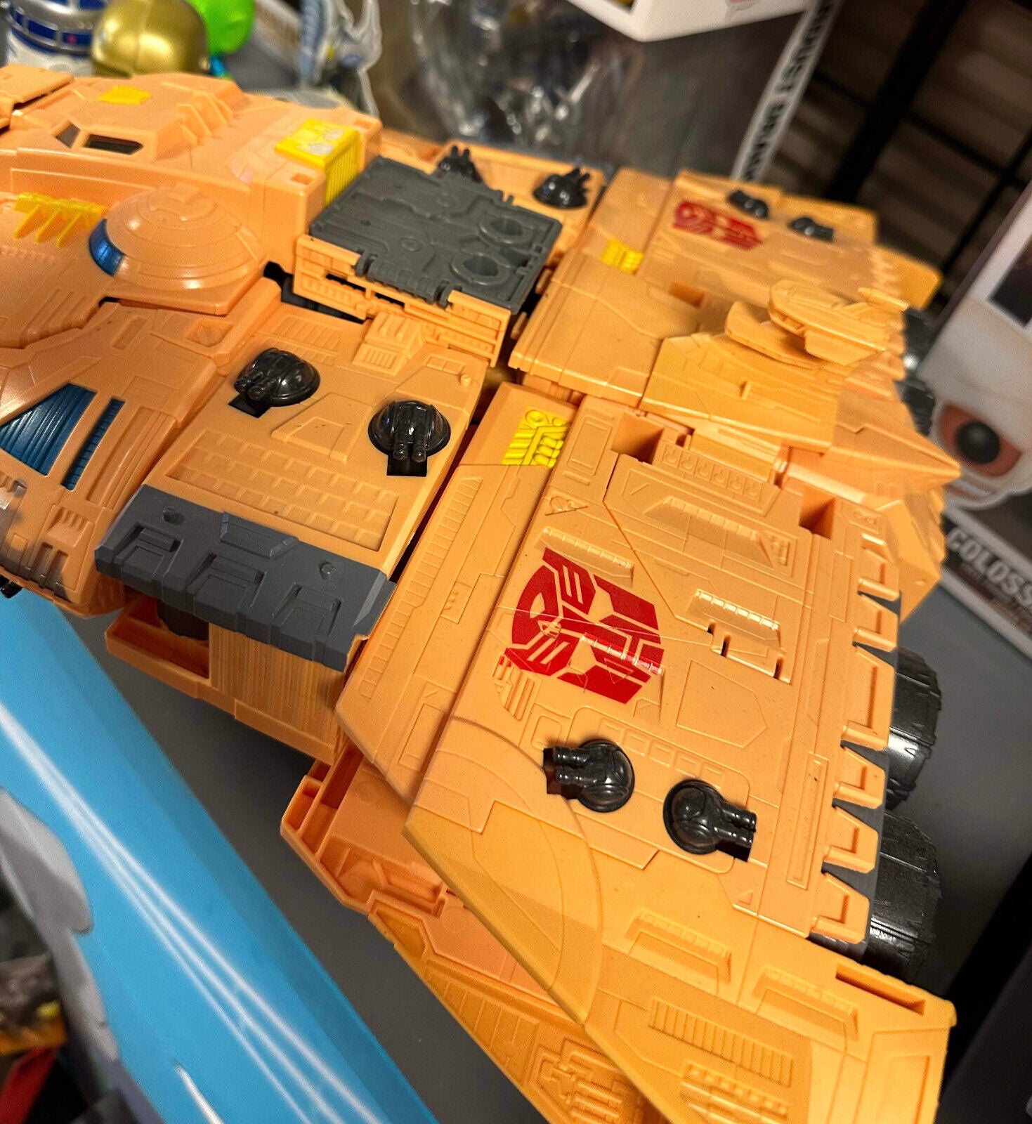 Hasbro Transformers Guerra for Cybertron Kingdom Titan WFC-K30 Autobot Ark
