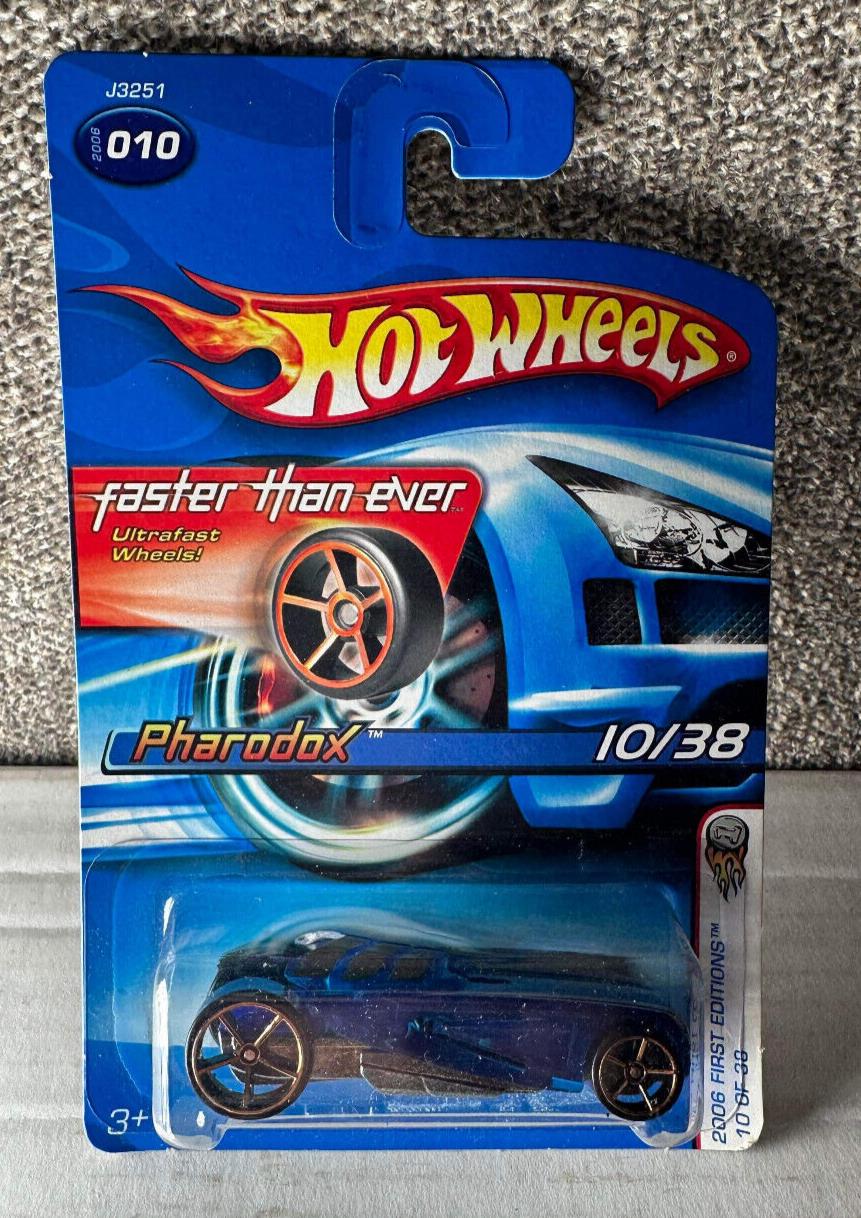 2006 Hot Wheels Pharodox 10/38 (Blue Version) Diecast Car