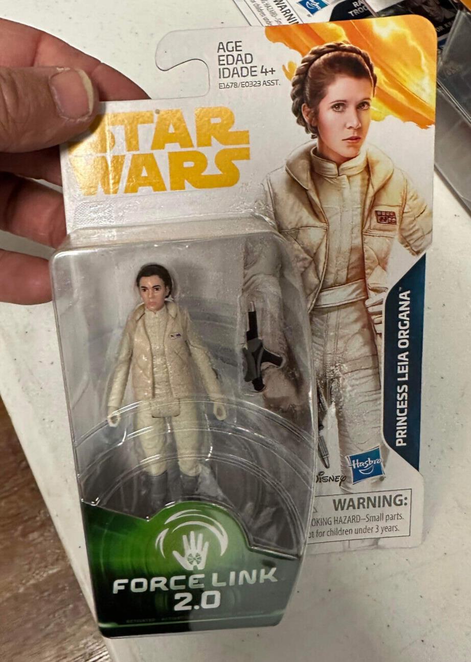 Star Wars Force Link 2.0 Princess Leia Organa (Hoth) Figure 3.75 Inch