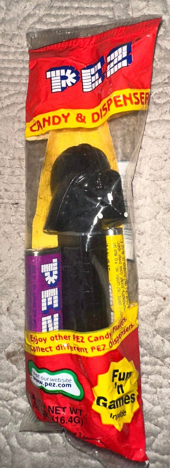 Vintage Star Wars Darth Vader PEZ Dispenser 1997