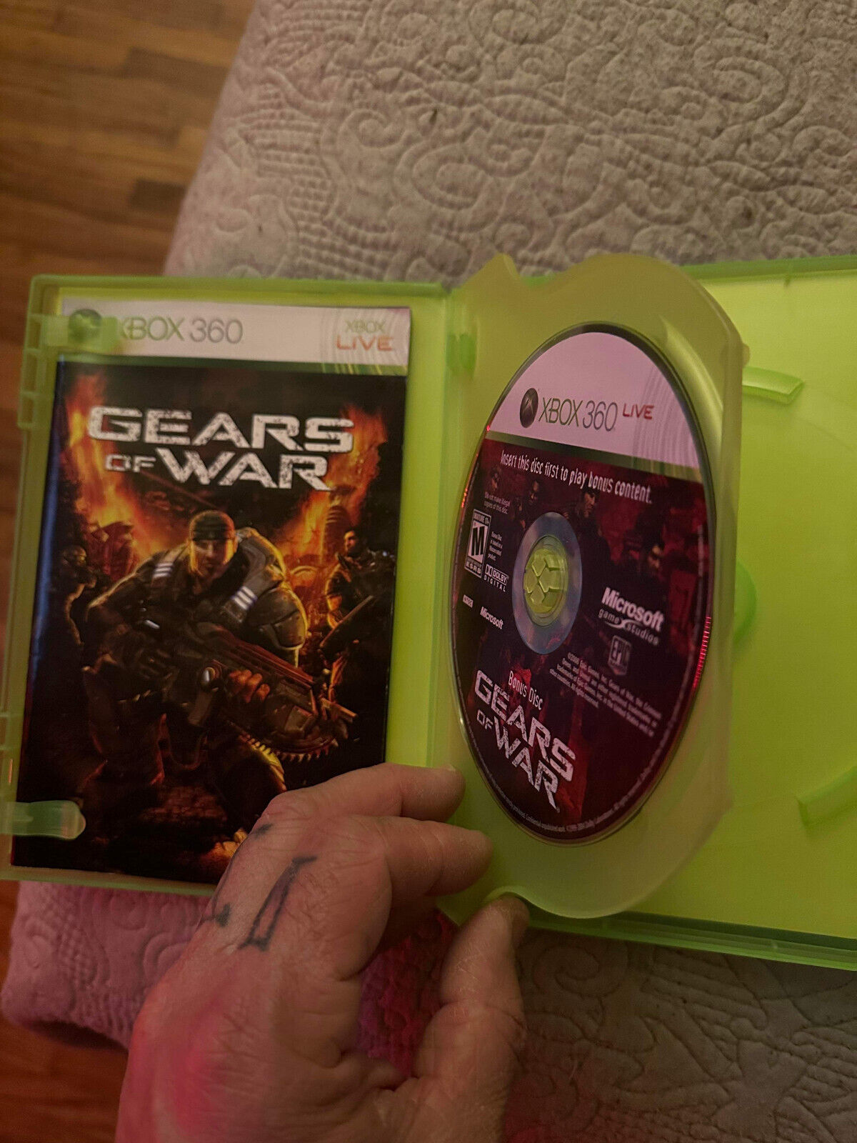 Gears of War 1 (Microsoft Xbox 360, 2006) Complete w/ Manual