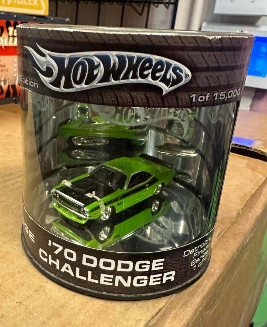 Hot Wheels '70 Dodge Challenger Green Detroit's Finest Series Limited Edition