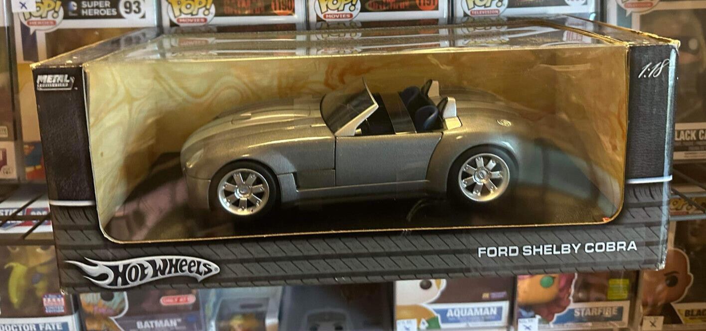 2004 Collectible Mattel Hot Wheels Metal Collection Ford Shelby Cobra Scale 1:18