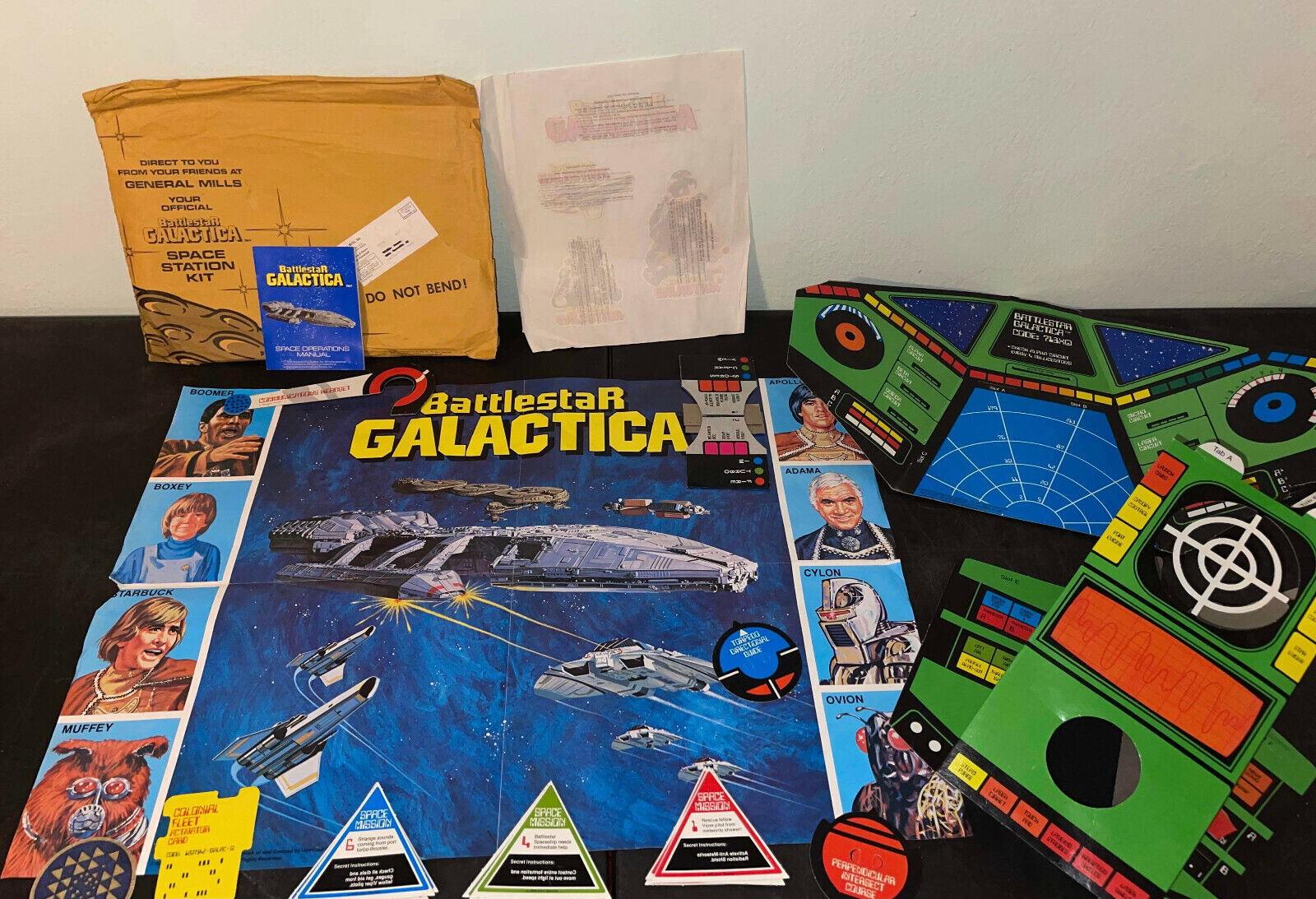 Battlestar Galactica 1978 General Mills Cereal Mail Away Space Kit Station