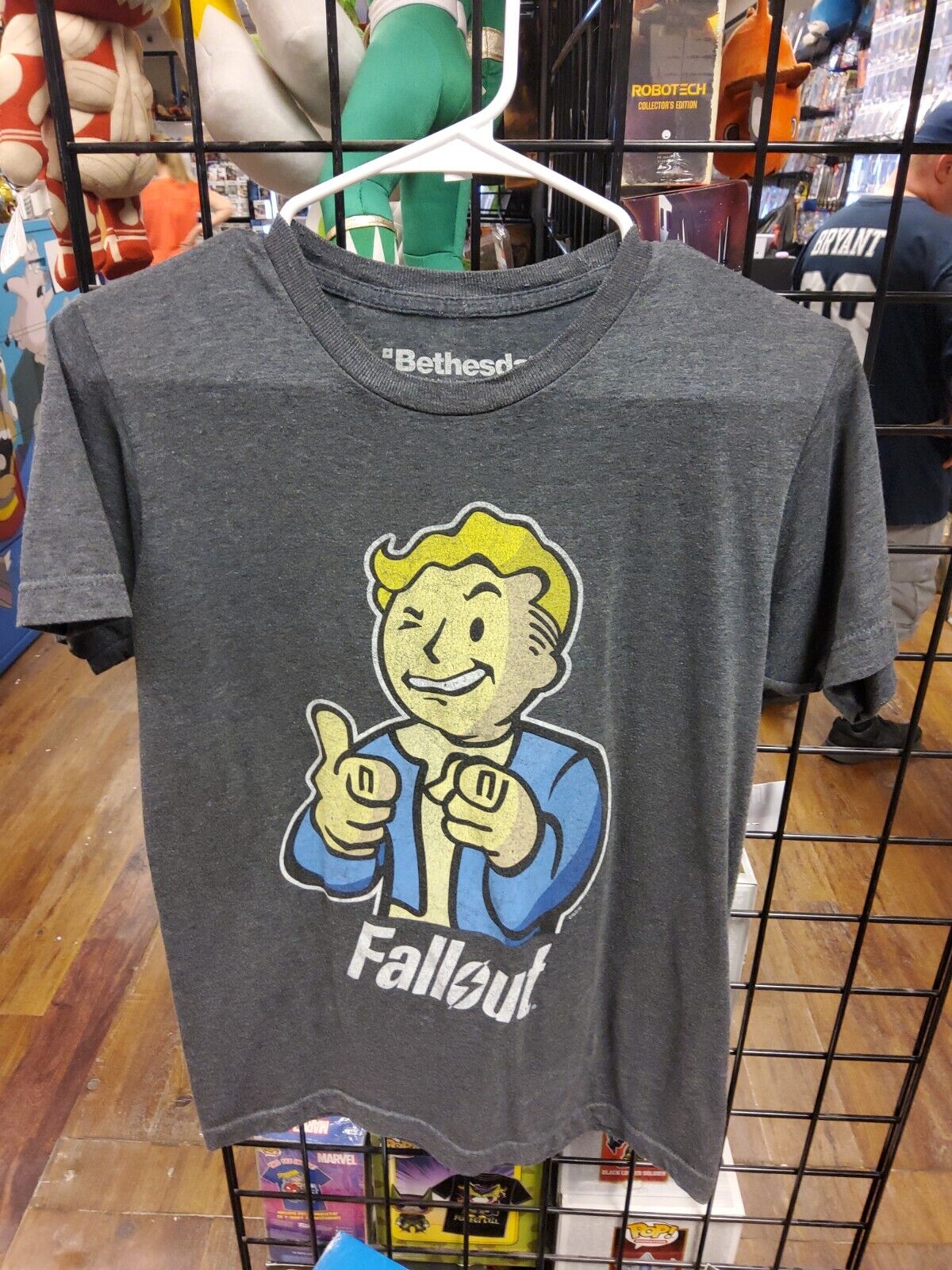 Fallout Vault Boy Officially Licensed Men's tee shirt size Small