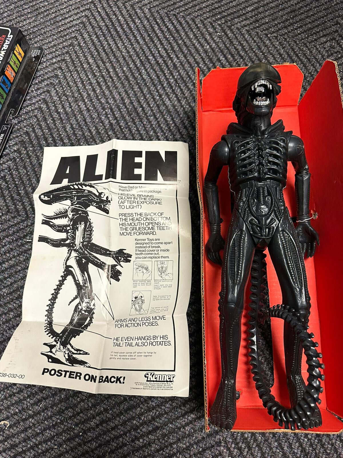 Vintage Kenner Alien Figure - Signed by Several  Original Cast Members