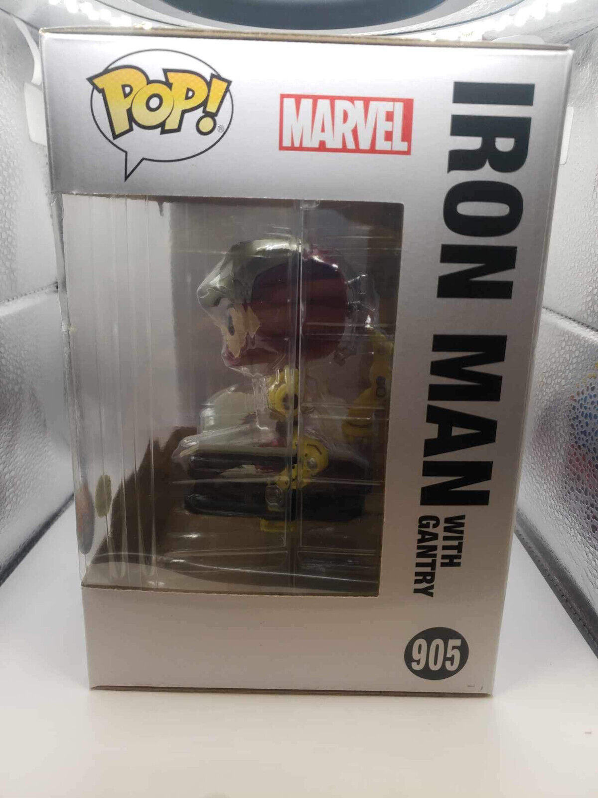 Funko Pop! Iron Man with Gantry #905 PX SE Exclusive GITD