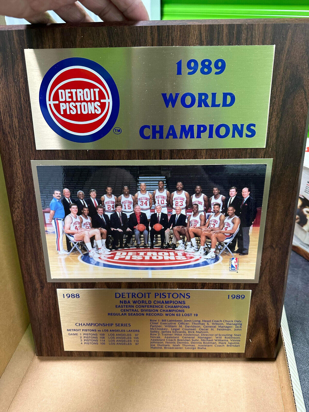 1989 NBA World Champion Detroit Pistons Wood And Brass Wall Plaque
